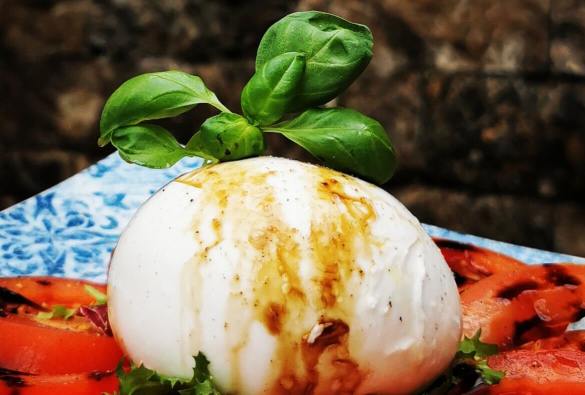 Caprese con Mozzarella di Bufala CASAMORE